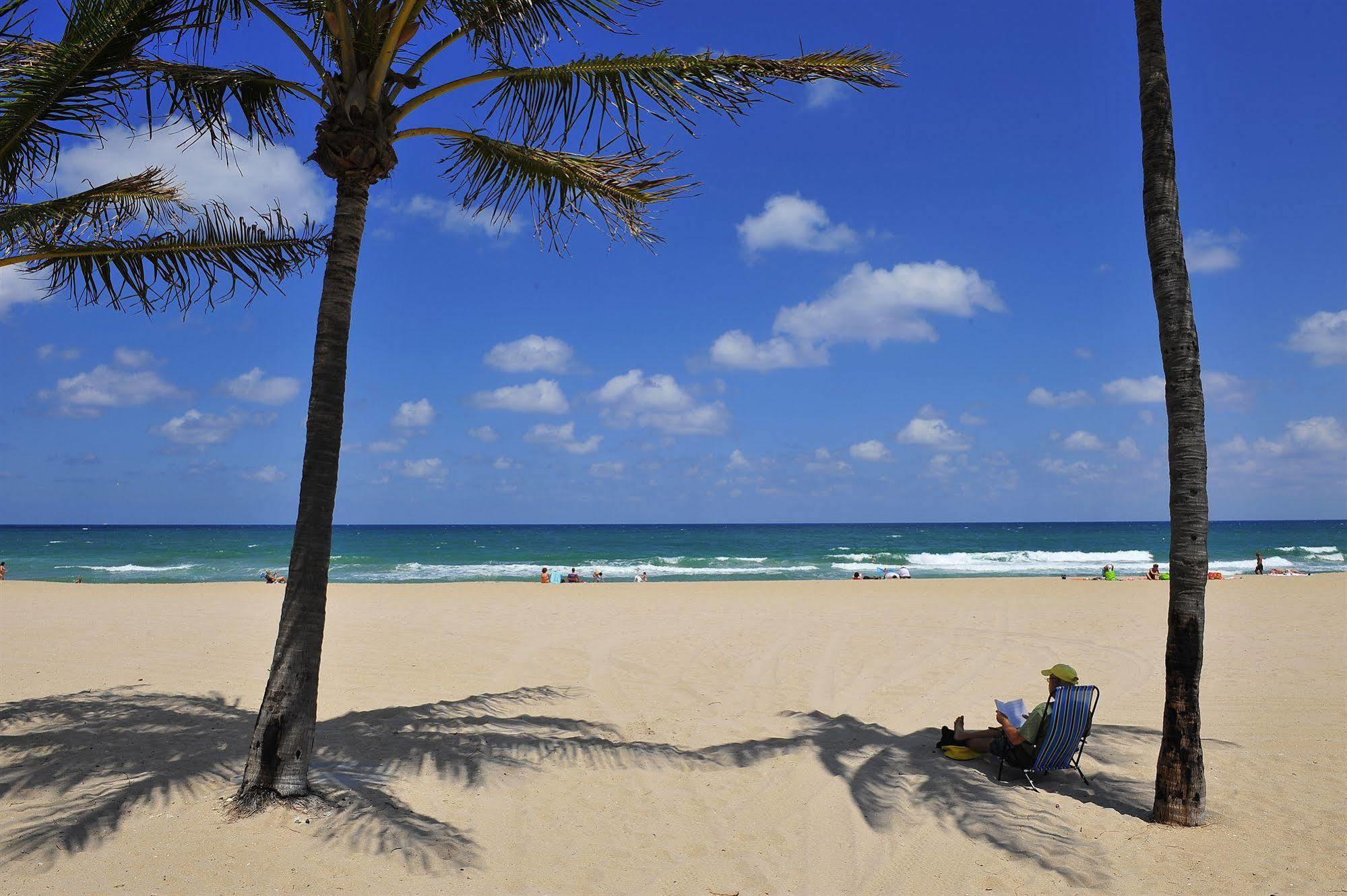 Blue Seas Courtyard Hotel Lauderdale-by-the-Sea Eksteriør billede