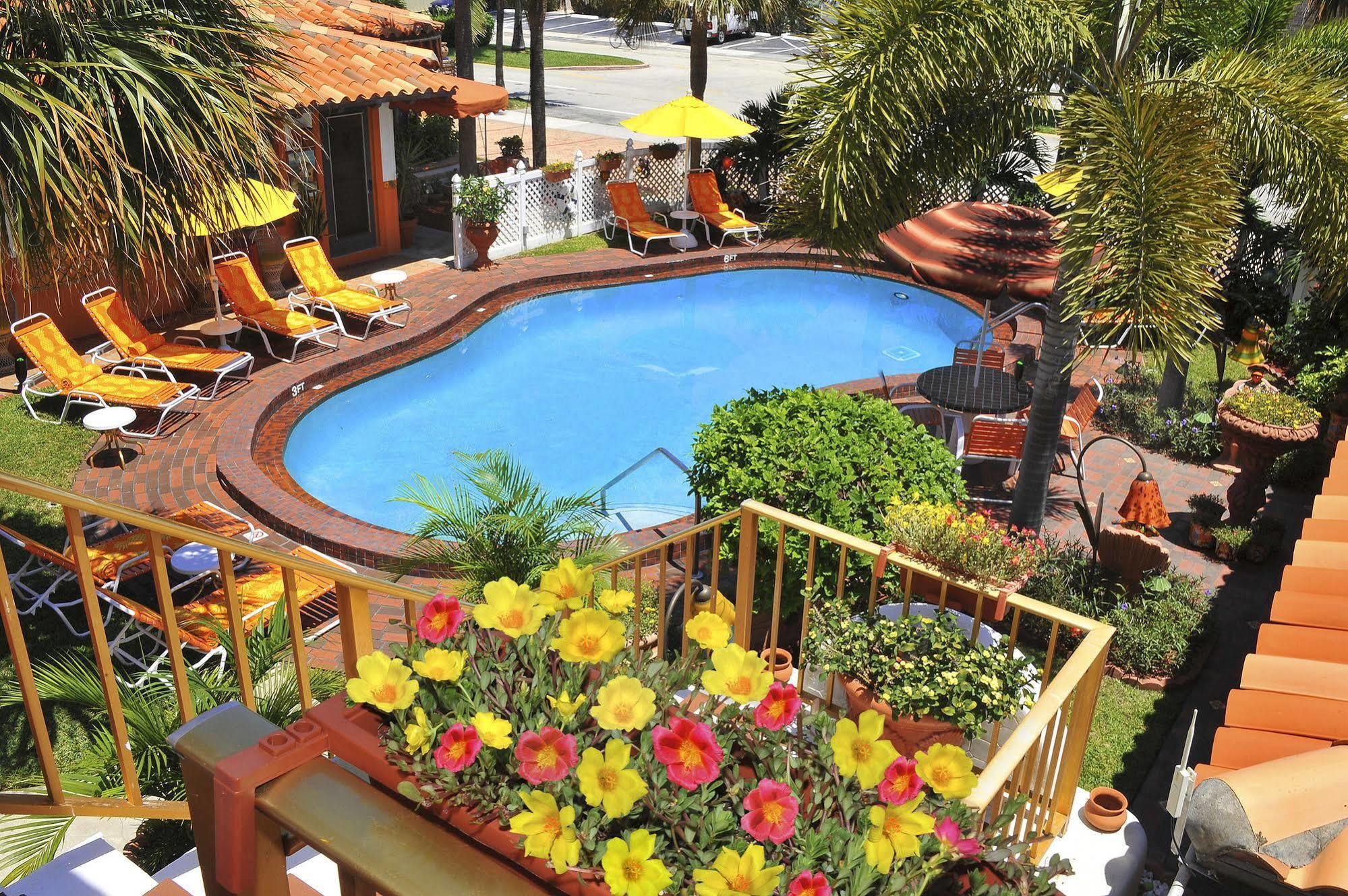 Blue Seas Courtyard Hotel Lauderdale-by-the-Sea Eksteriør billede